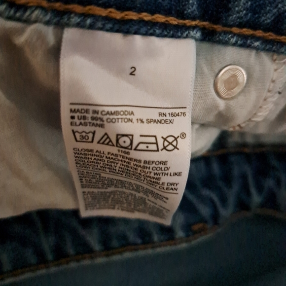 Old navy Jean skirt size 2 /$25 - Picture 3 of 4